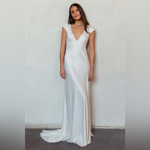 Jenny Yoo Dresses & Skirts - Jenny Yoo Wedding dress gown in ivory NWT | Rehearsal dinner, bride, elopement